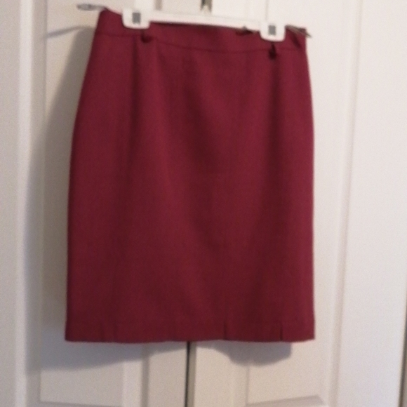 Virgin wool skirt made in Austria - Picture 2 of 2